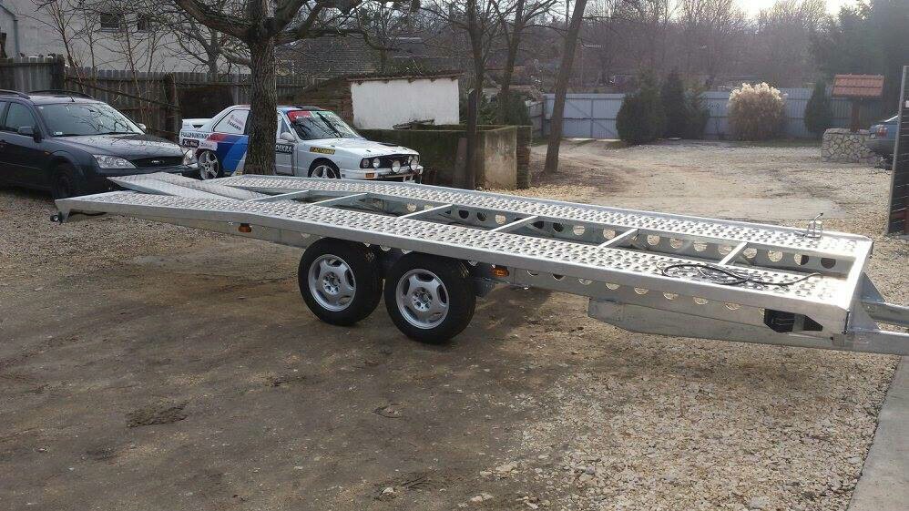 autoszallito_utanfuto_gyartas